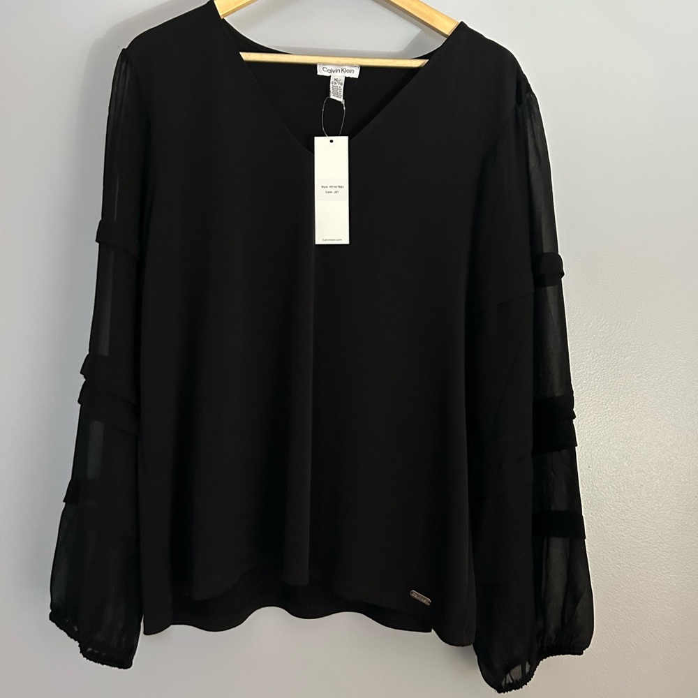 Calvin Klein Dressy Top
XL Black